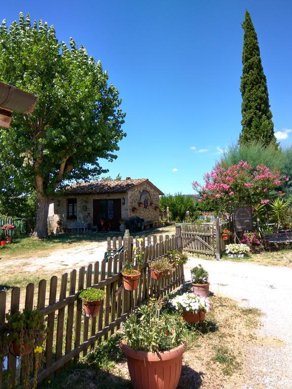 Residence Il Colle Collestrada Exterior photo