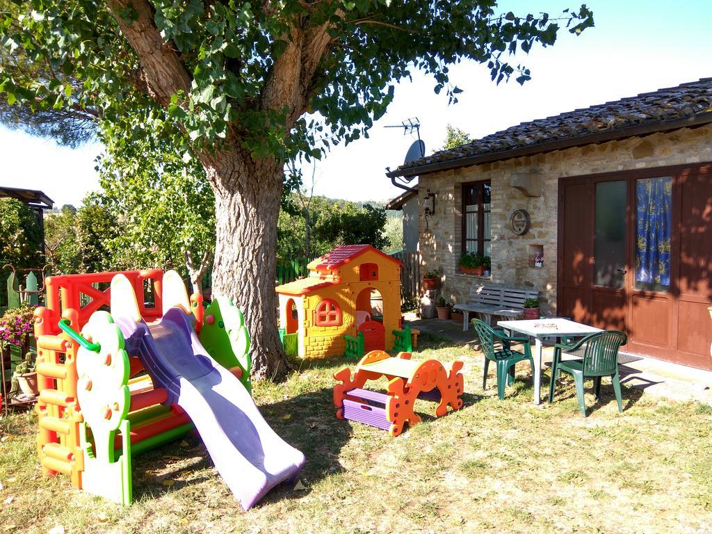 Residence Il Colle Collestrada Exterior photo